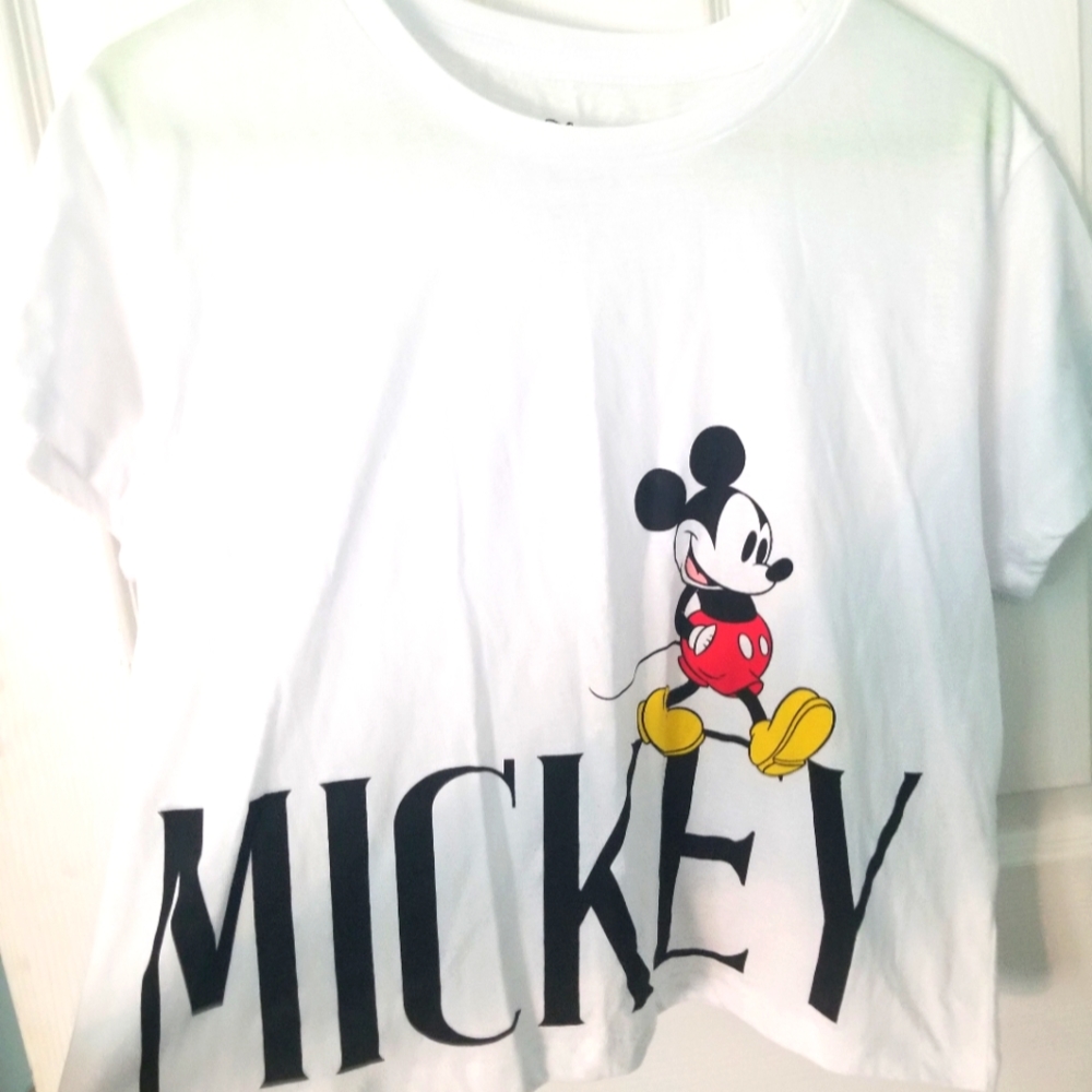 Disney's Mickey Mouse White Shirt Size Large